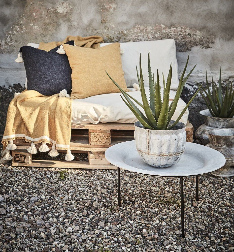 Make your garden ready for spring | DIY outdoor lounge